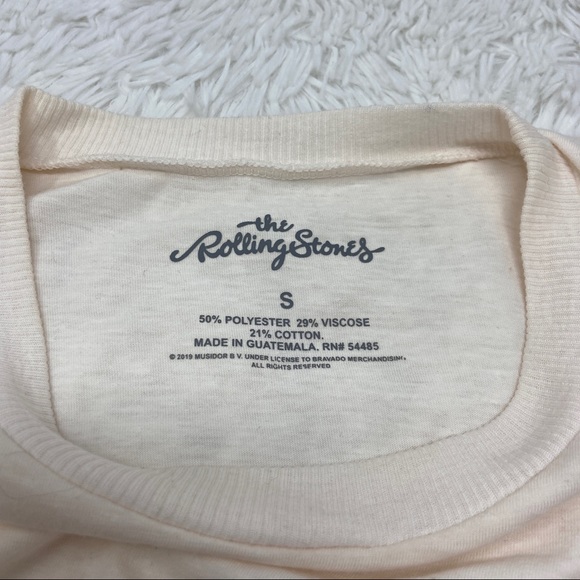 AMERICAN EAGLE The Rolling Stones Cropped Graffic Tee - Picture 3 of 4